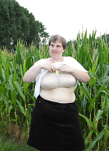  sex images Big mature slut playing in a corn, granny , ass  fat-ass